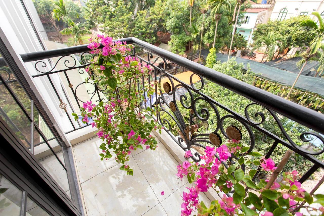Khách sạn hẻo lánh Hanna Studio Hà Nội